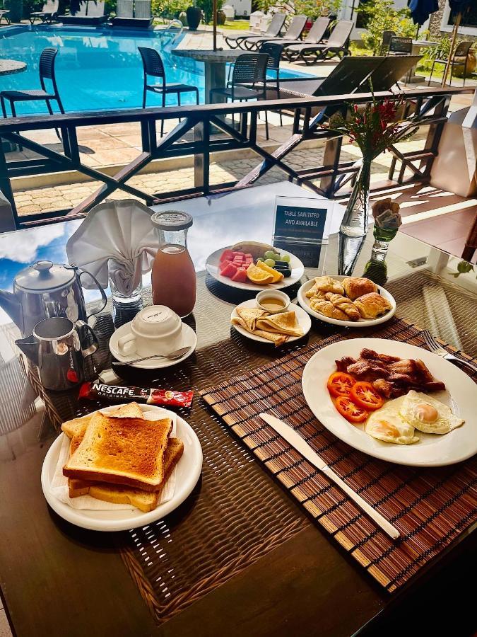 Sun Properties And Resort Hotel Beau Vallon  Zewnętrze zdjęcie